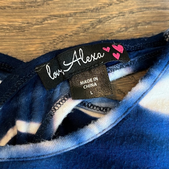 Love, Alexa Crossback Tee - Picture 2 of 3